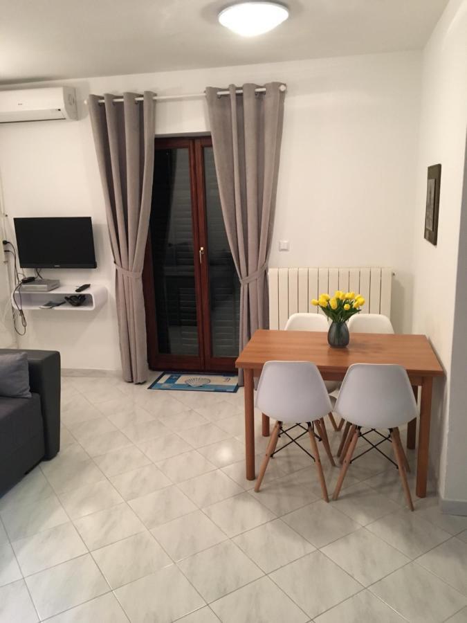 Nela Apartment 拉巴克 外观 照片